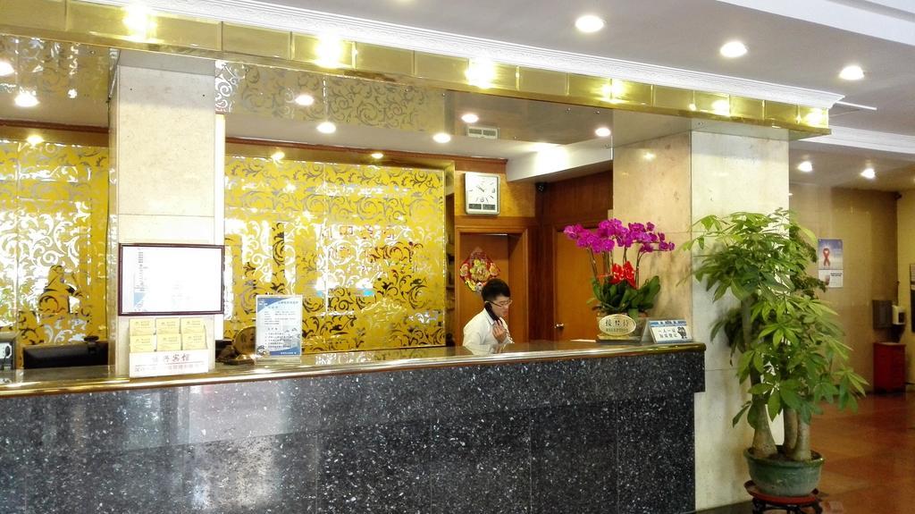 Zhenxing Hotel Shenzhen Exterior photo