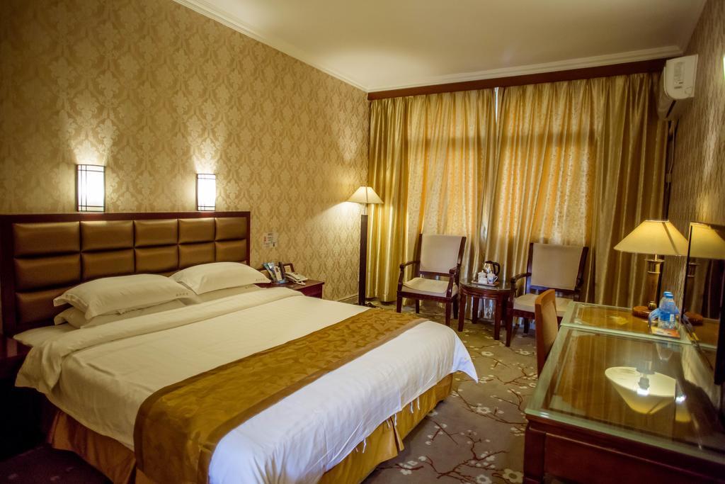 Zhenxing Hotel Shenzhen Exterior photo