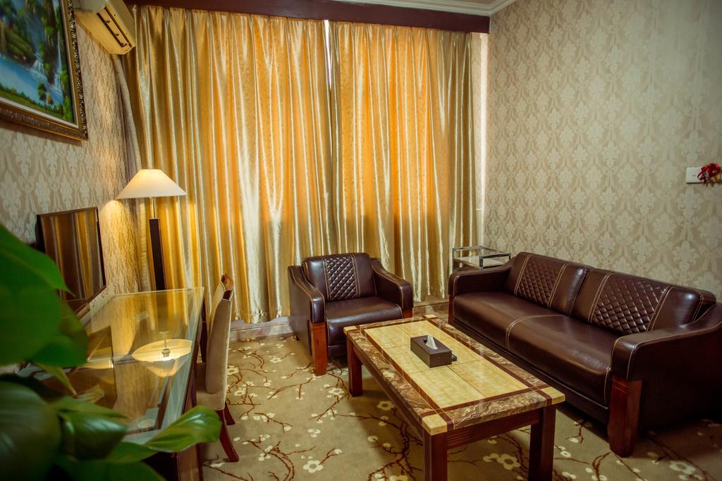 Zhenxing Hotel Shenzhen Exterior photo