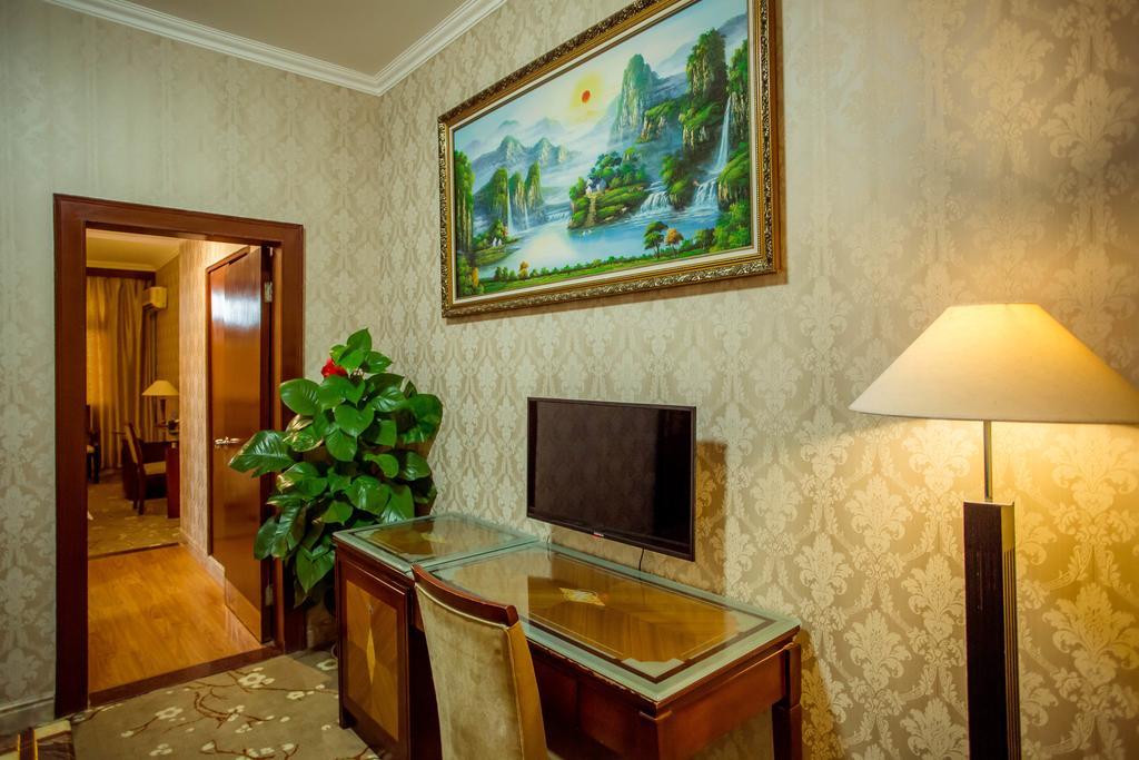 Zhenxing Hotel Shenzhen Exterior photo